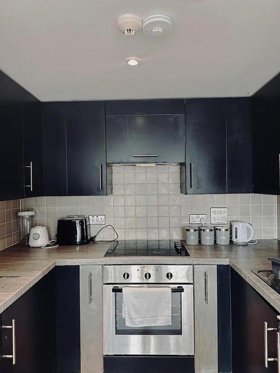 15 Percent Off Monthly -2bed Netflix Wi-fi * Londra
